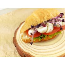 Mozzarella sajtos mini croissant szendvics