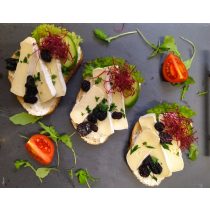 Camembert sajtos koktèl szendvics